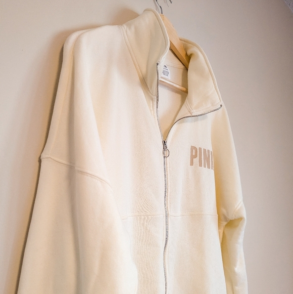 VS Pink Cream Jacket Fleece Lined - Picture 3 of 4